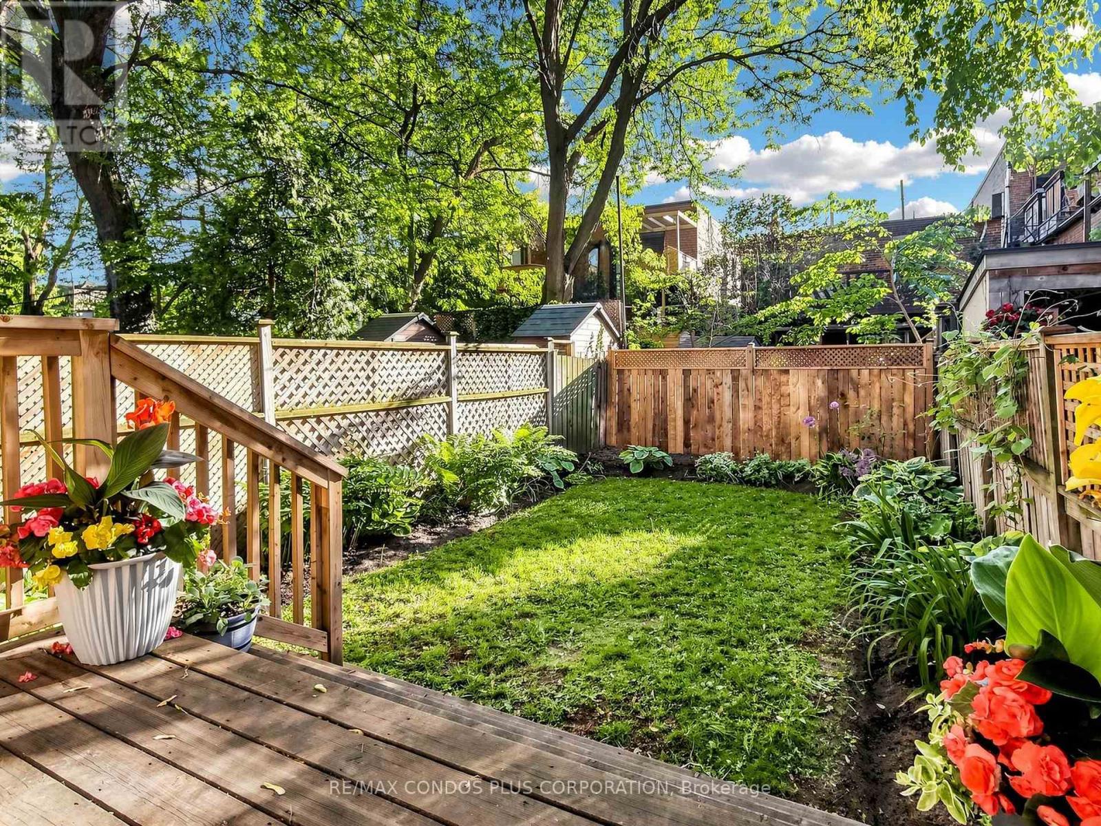 212 ALBANY AVENUE - 11