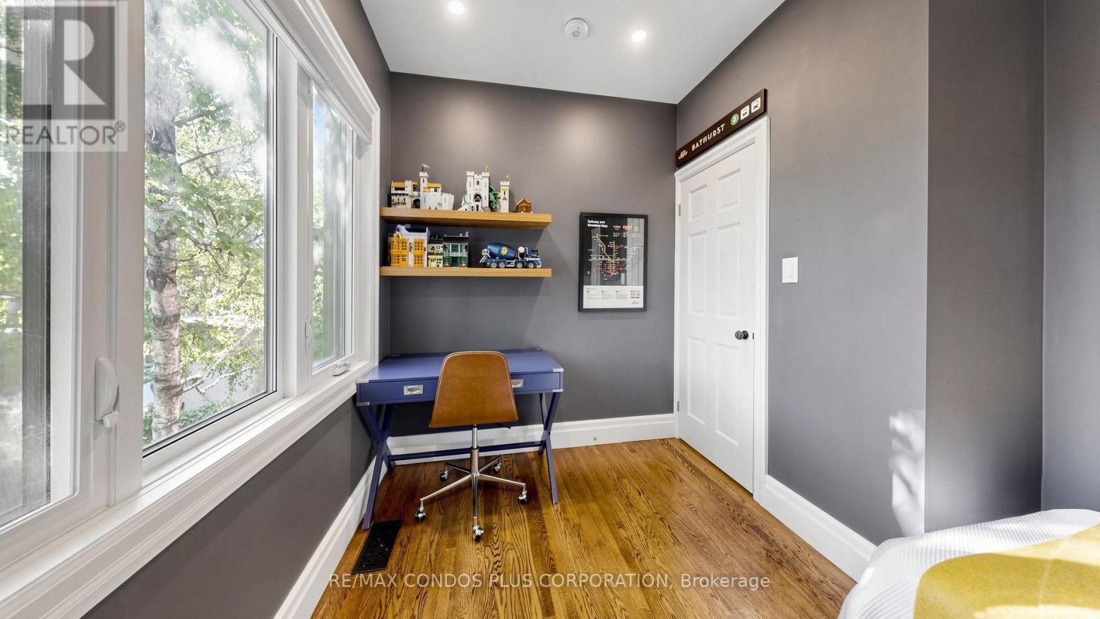 212 ALBANY AVENUE - 18