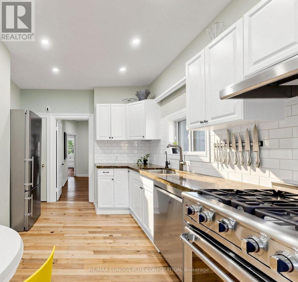 212 ALBANY AVENUE - 7