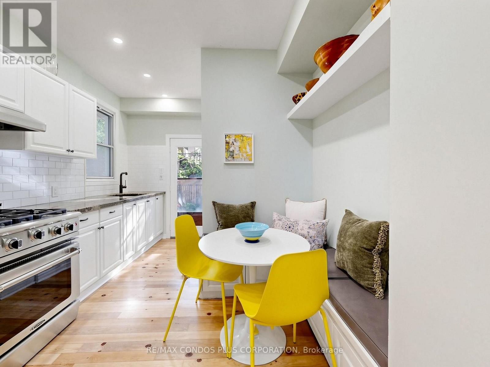 212 ALBANY AVENUE - 9