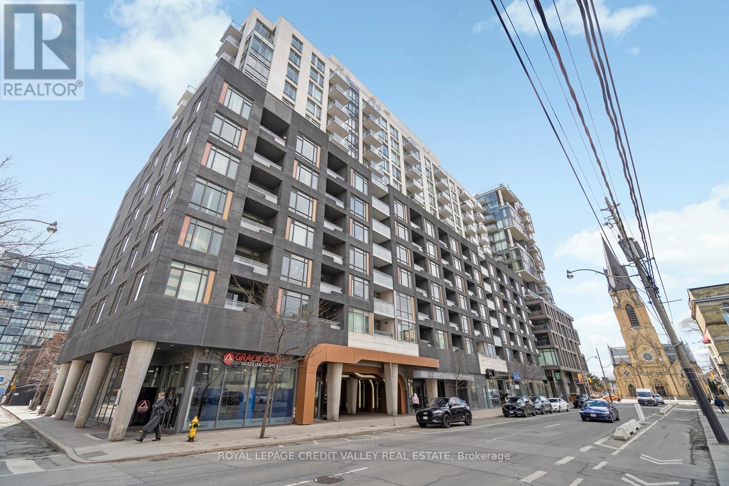 Listing photo of 1732 - 525 ADELAIDE STREET W