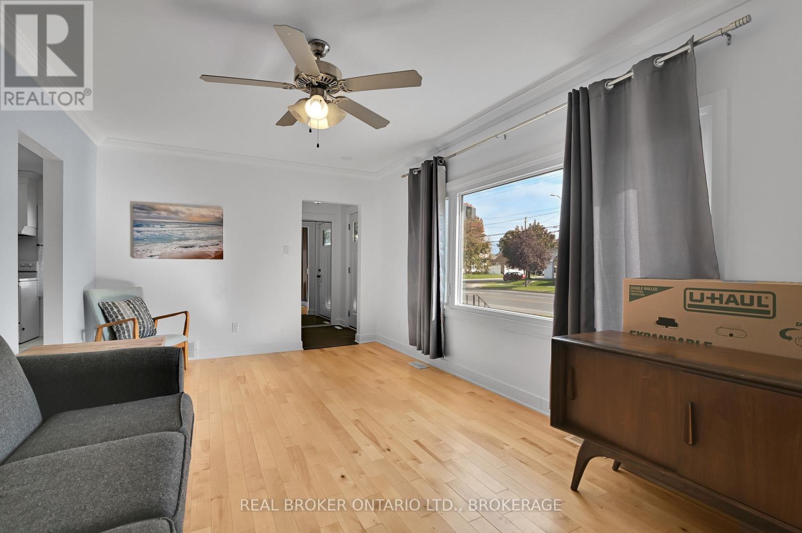 1006 SECOND STREET E - 4