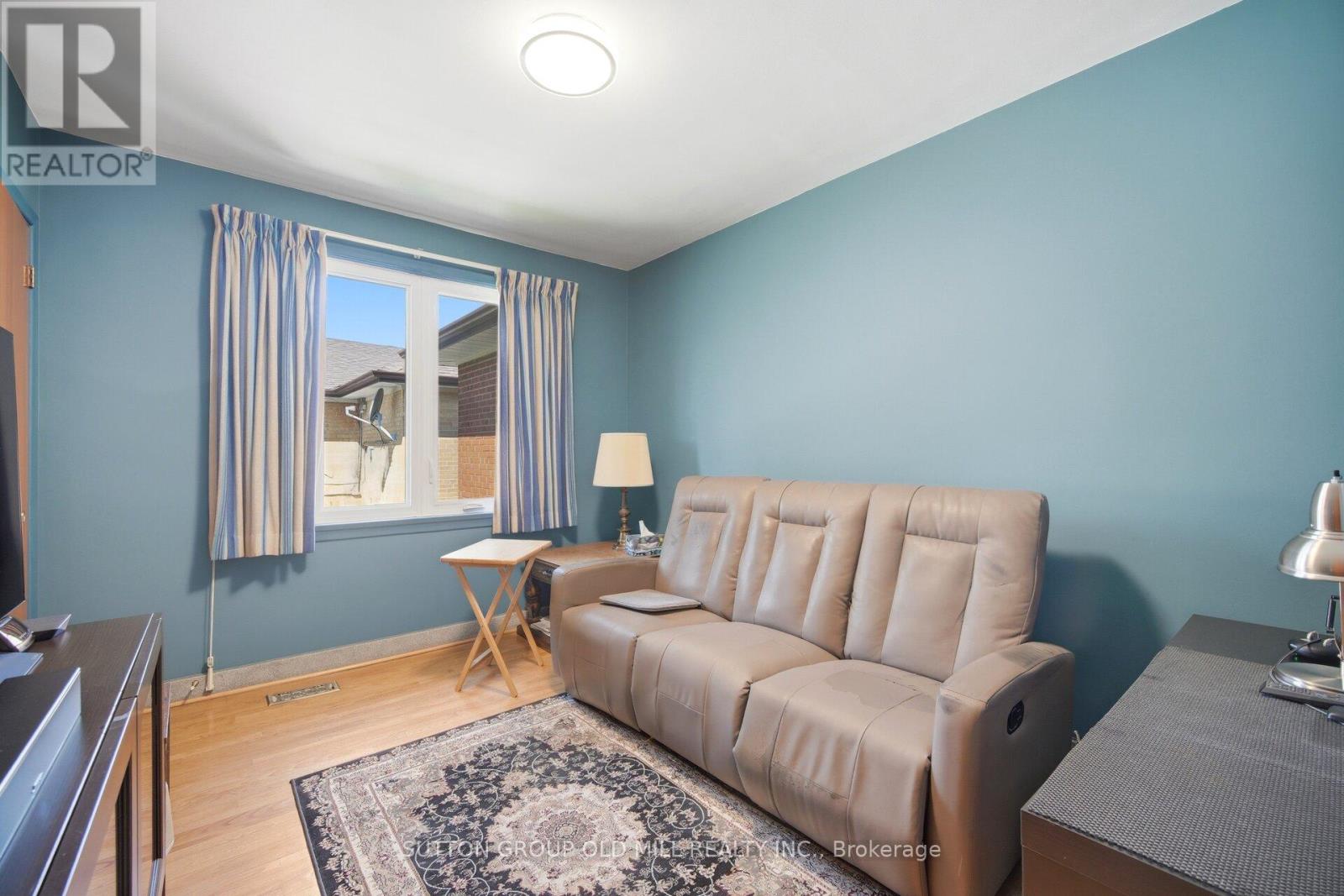 99 SCARDEN AVENUE - 22