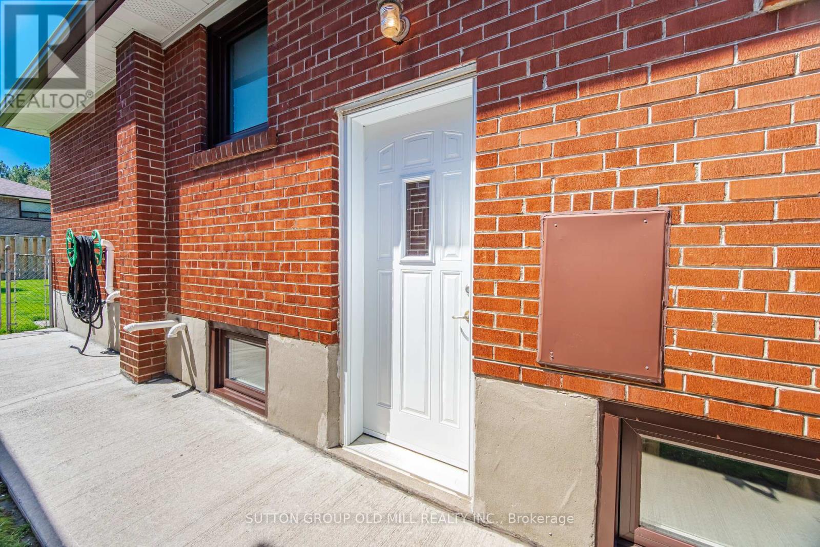 99 SCARDEN AVENUE - 37