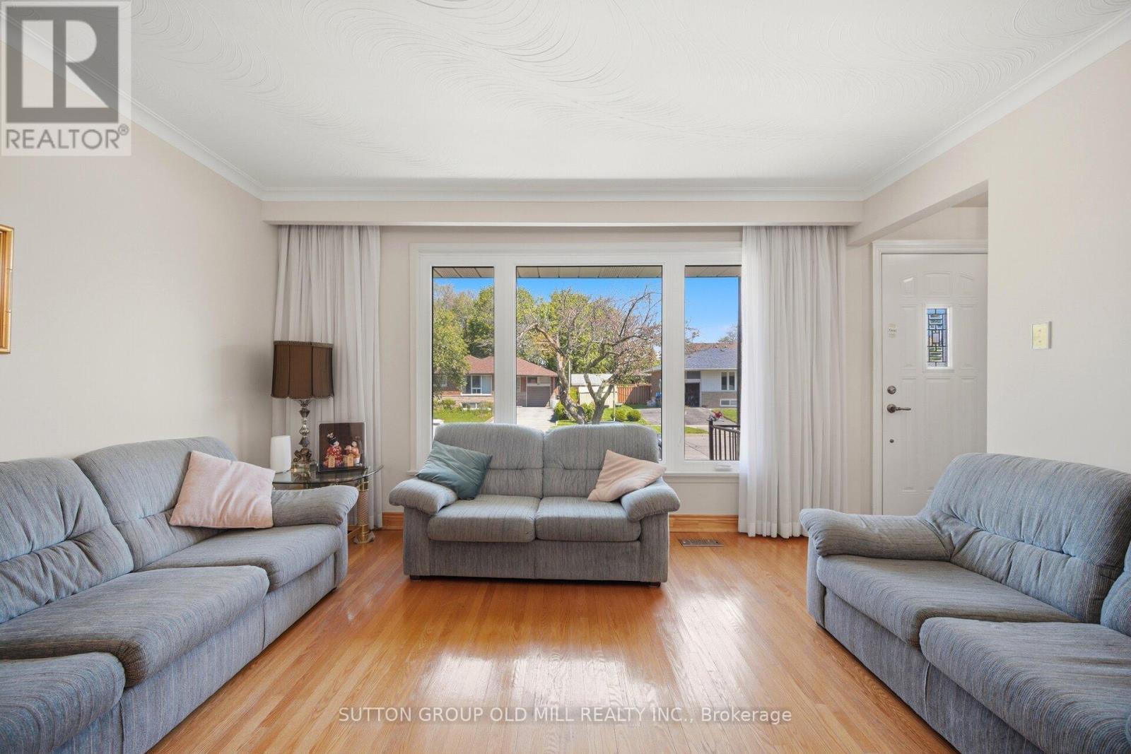 99 SCARDEN AVENUE - 6