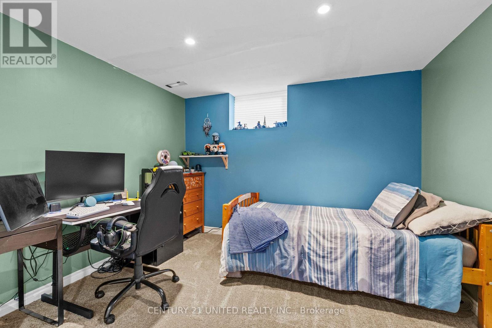 17 MAPLE AVENUE - 38