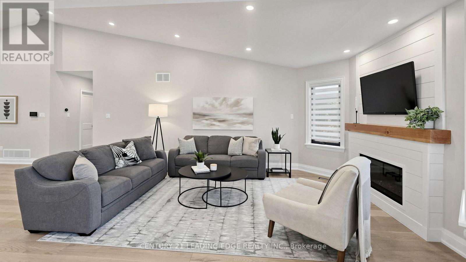 56 FAIRGATE CRESCENT - 21