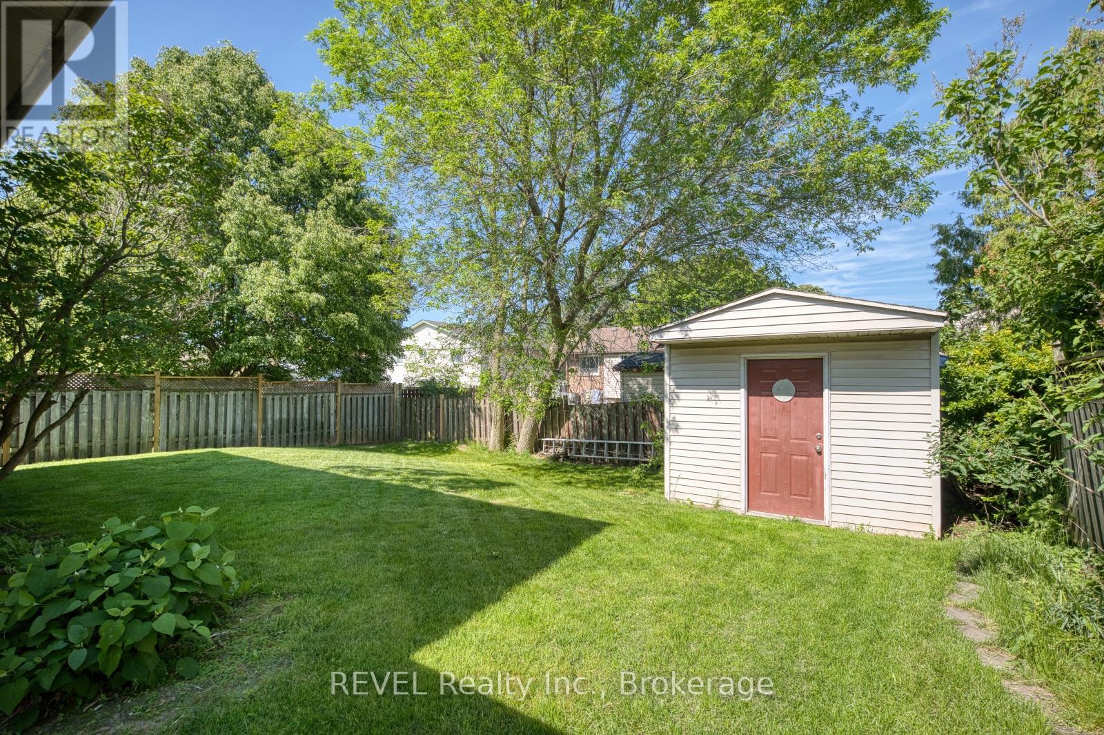 6251 SHERRI AVENUE - 43