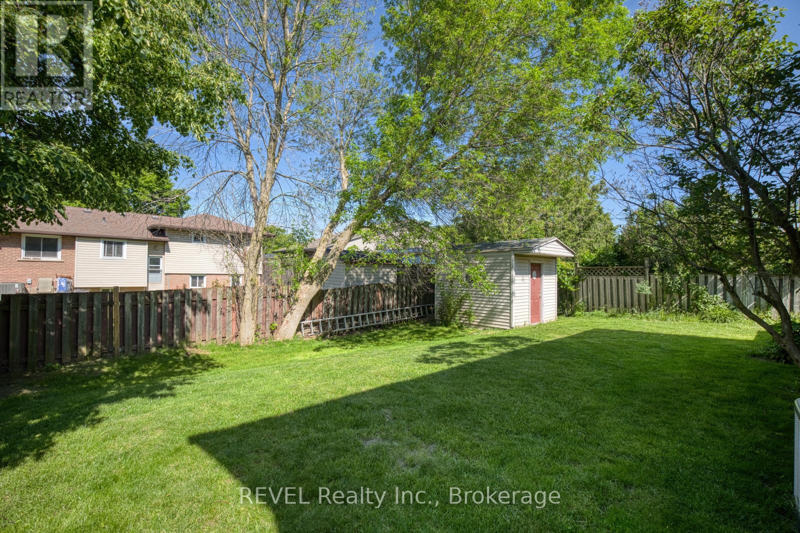 6251 SHERRI AVENUE - 44