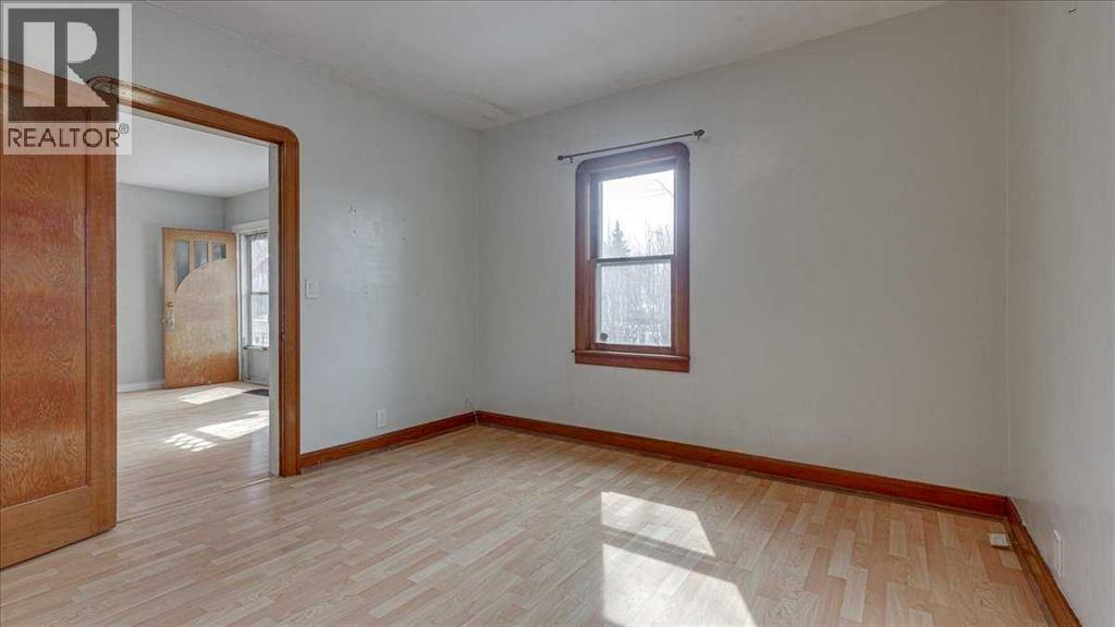 2122 23 Avenue - 22