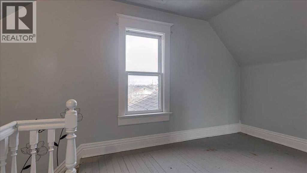 2122 23 Avenue - 27