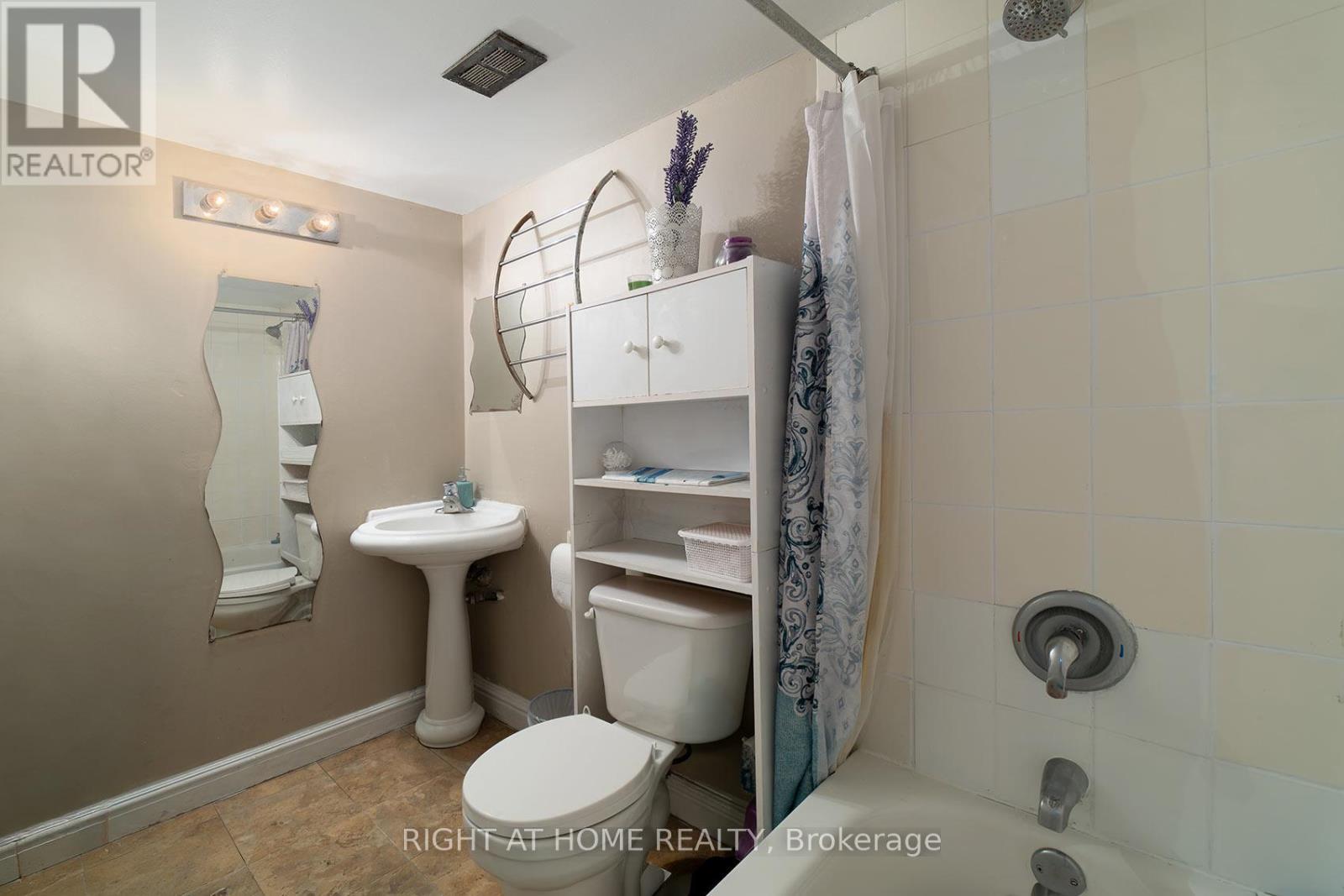 #608 335 DRIFTWOOD AVENUE - 29