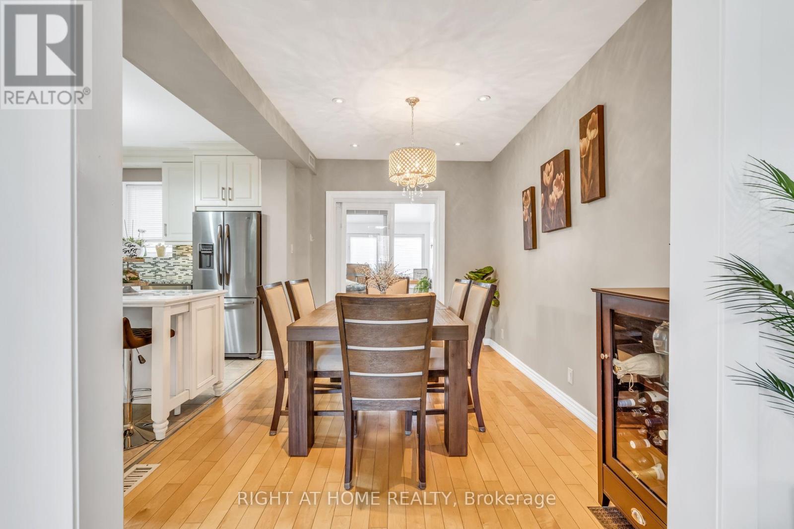12 PORTER AVENUE - 15