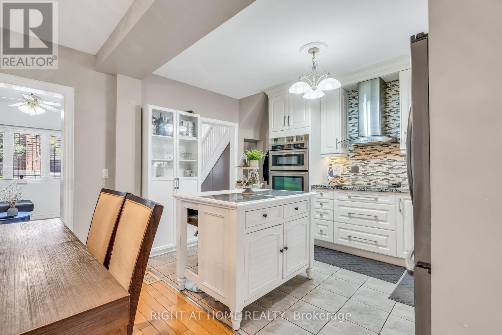 12 PORTER AVENUE - 22