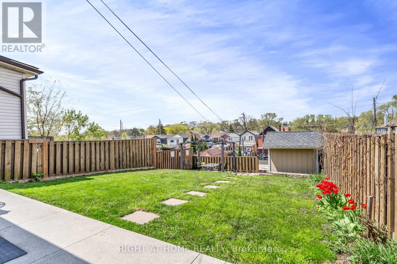 12 PORTER AVENUE - 44
