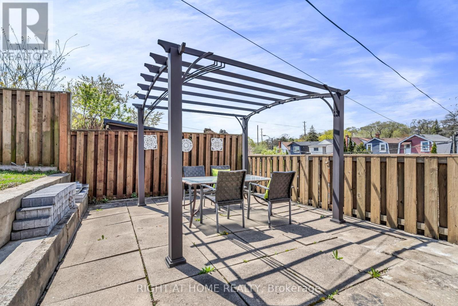 12 PORTER AVENUE - 46