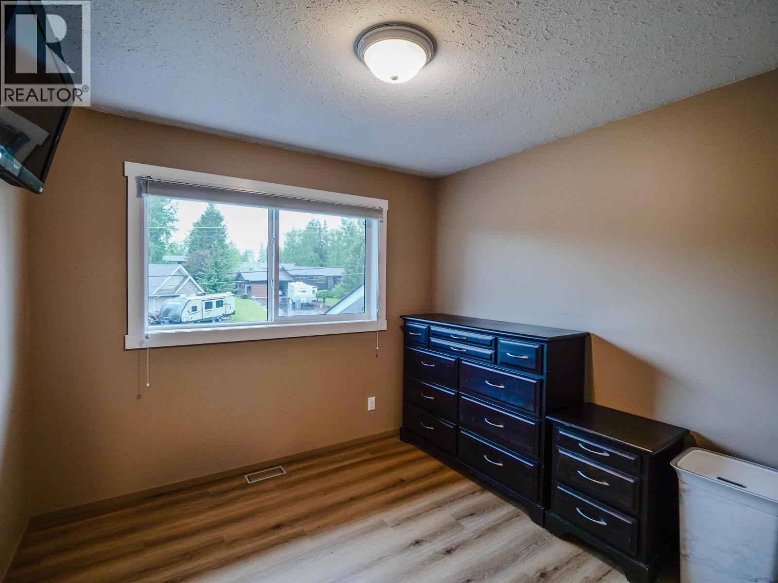 204 SANDERSON ROAD - 22