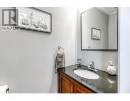 78 Central Ave, Elliot Lake, ON P5A2G1 Photo 19