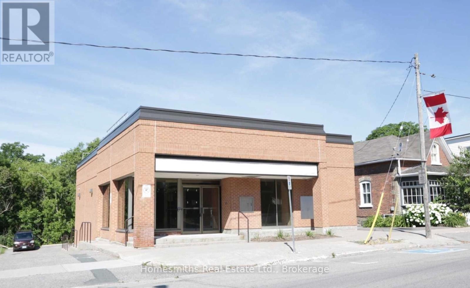 5284 MAIN STREET