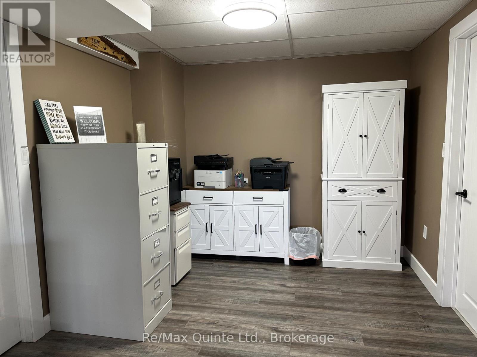 566 HUFF ROAD S - 21