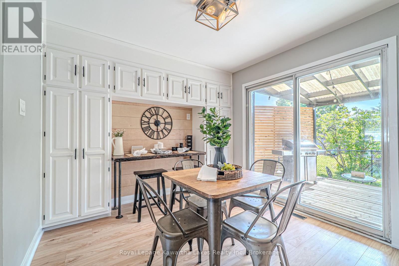 25 BIRCH COURT - 12