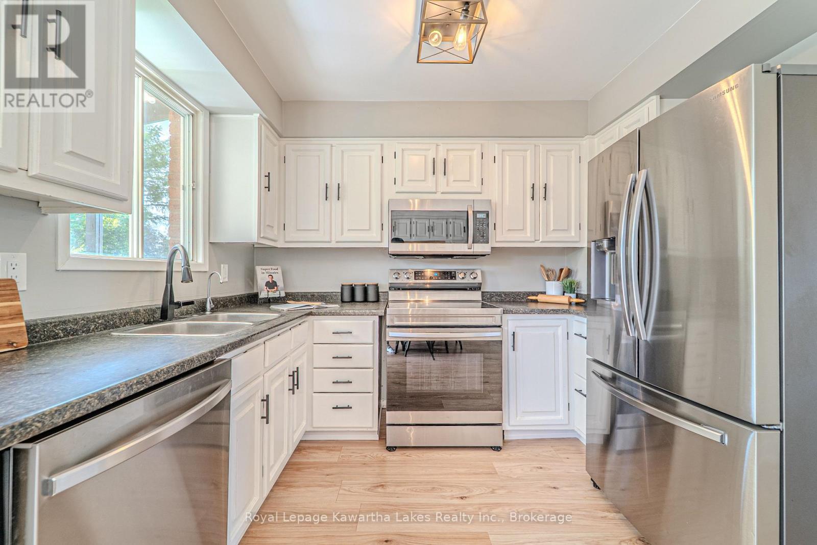 25 BIRCH COURT - 15