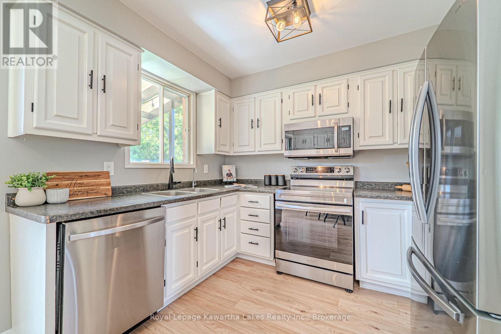 25 BIRCH COURT - 16
