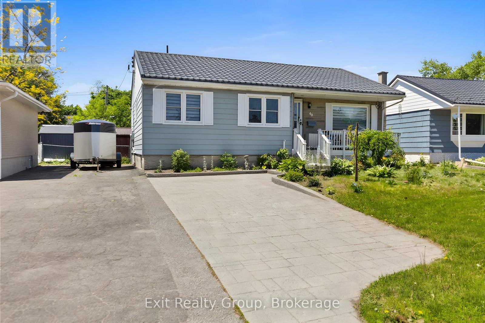40 ALDERSHOT AVENUE - 4