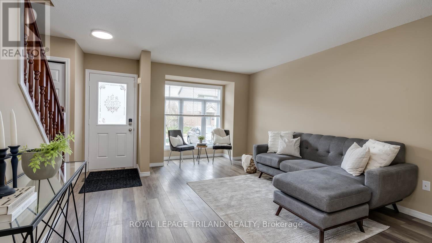 #17 1600 MICKLEBOROUGH DRIVE - 3