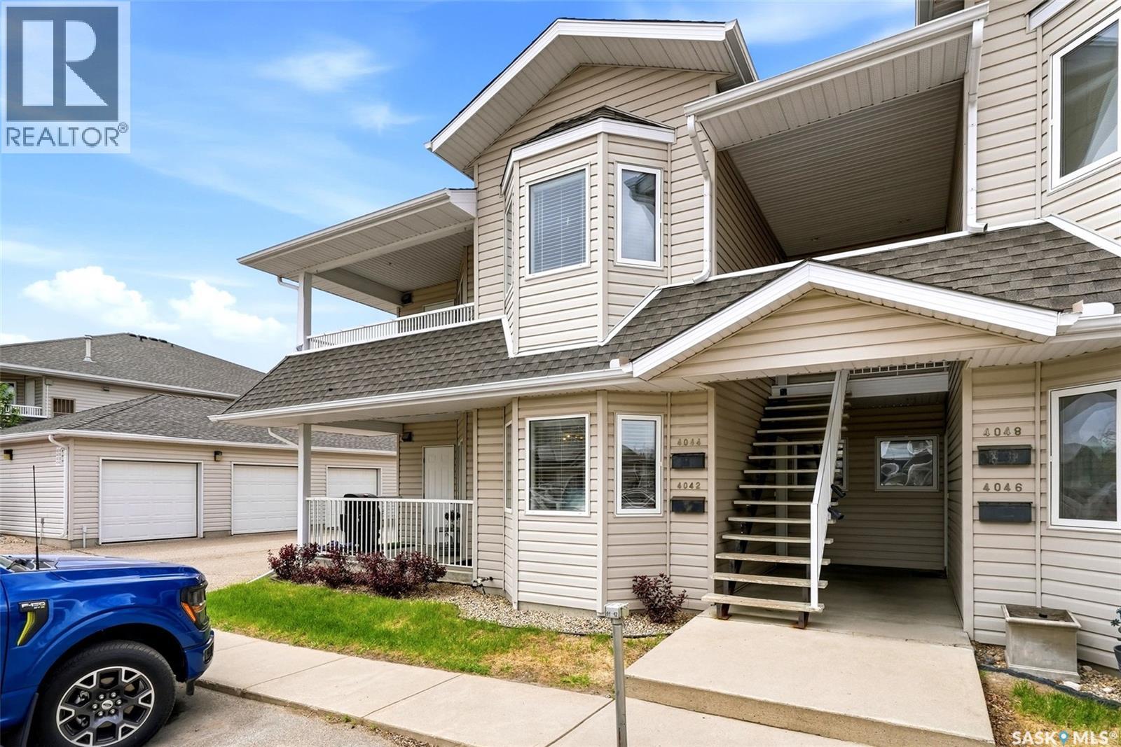 #4042 Buckingham DRIVE - 1