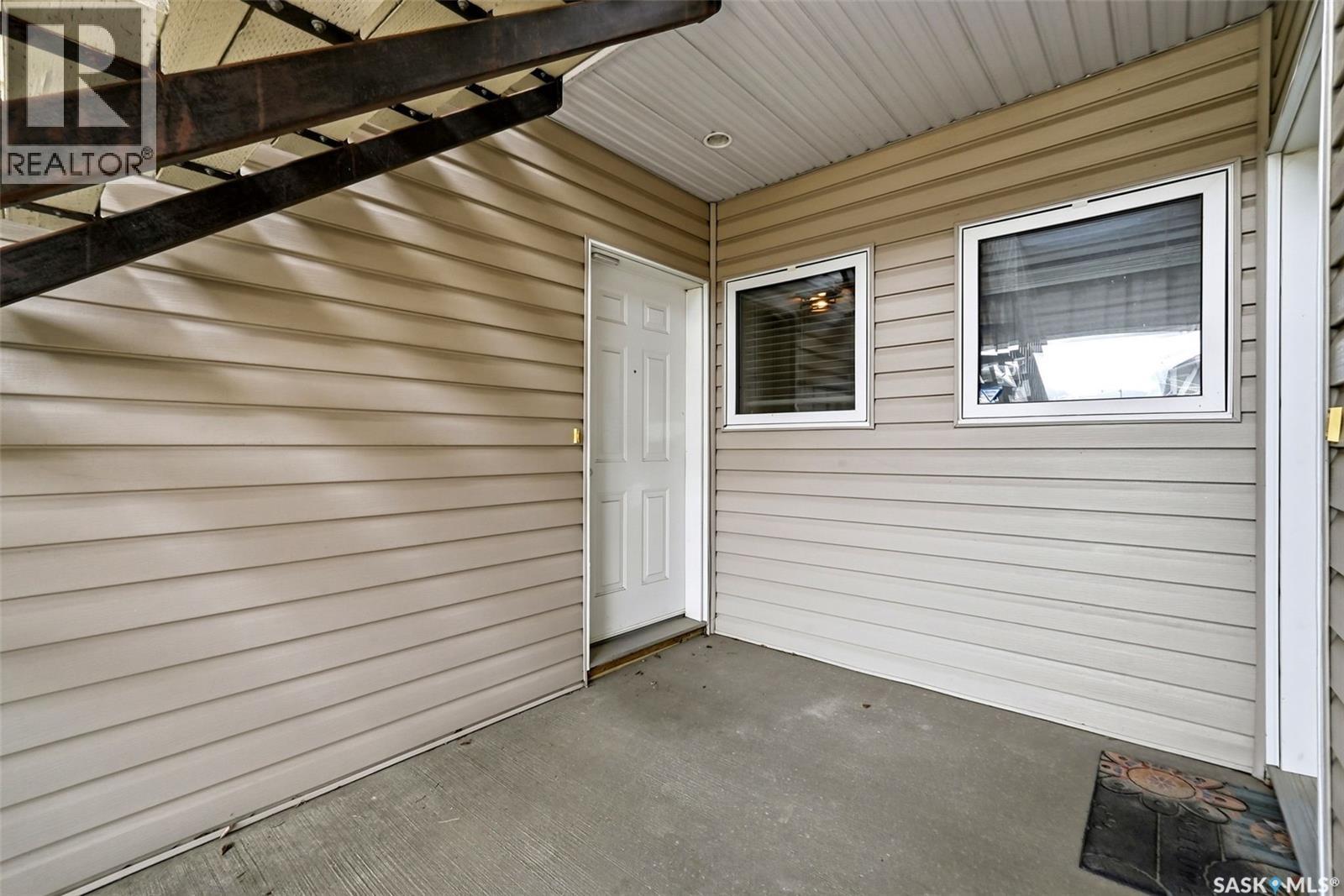 #4042 Buckingham DRIVE - 27