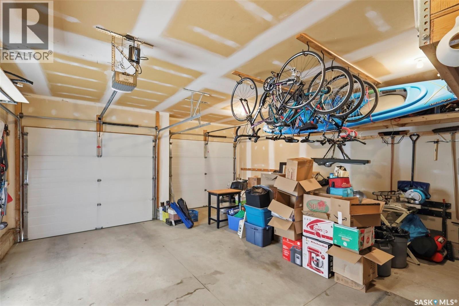 850 Geransky CRESCENT - 34