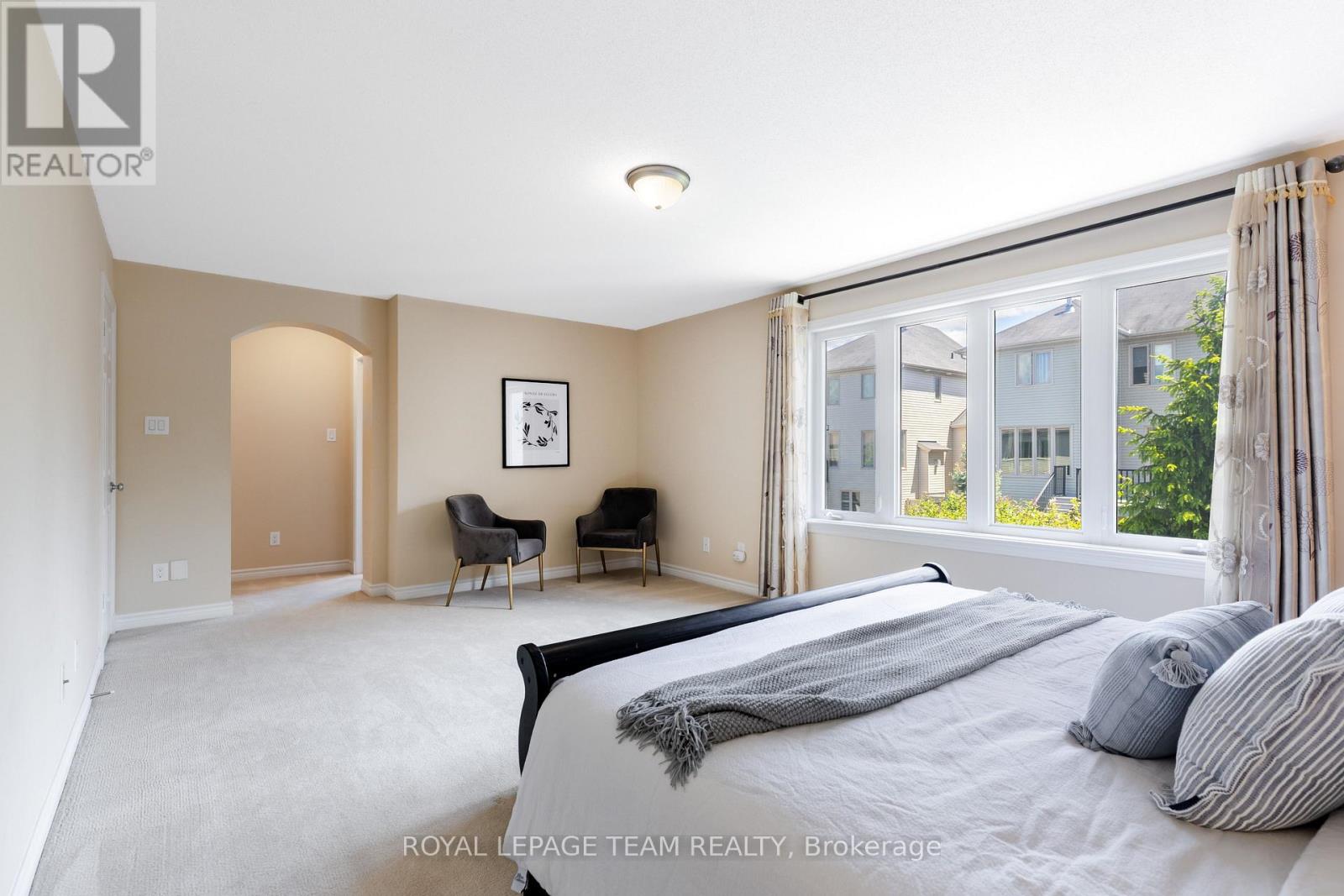 104 PANISSET AVENUE - 25