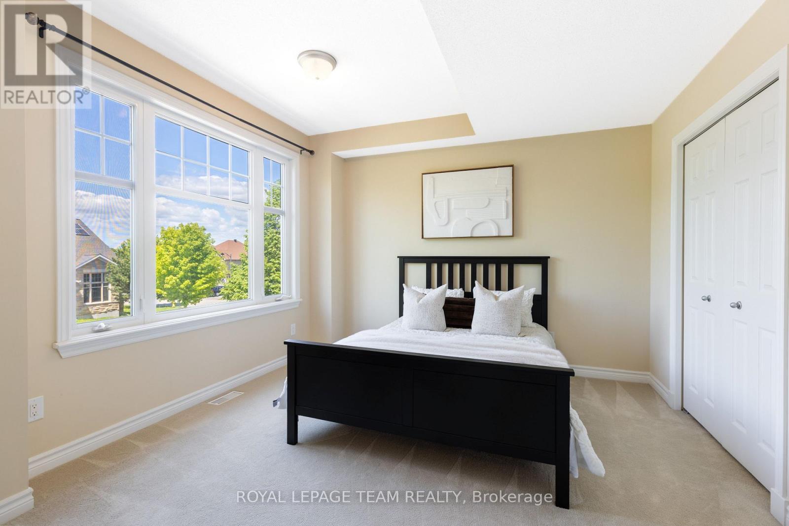 104 PANISSET AVENUE - 32