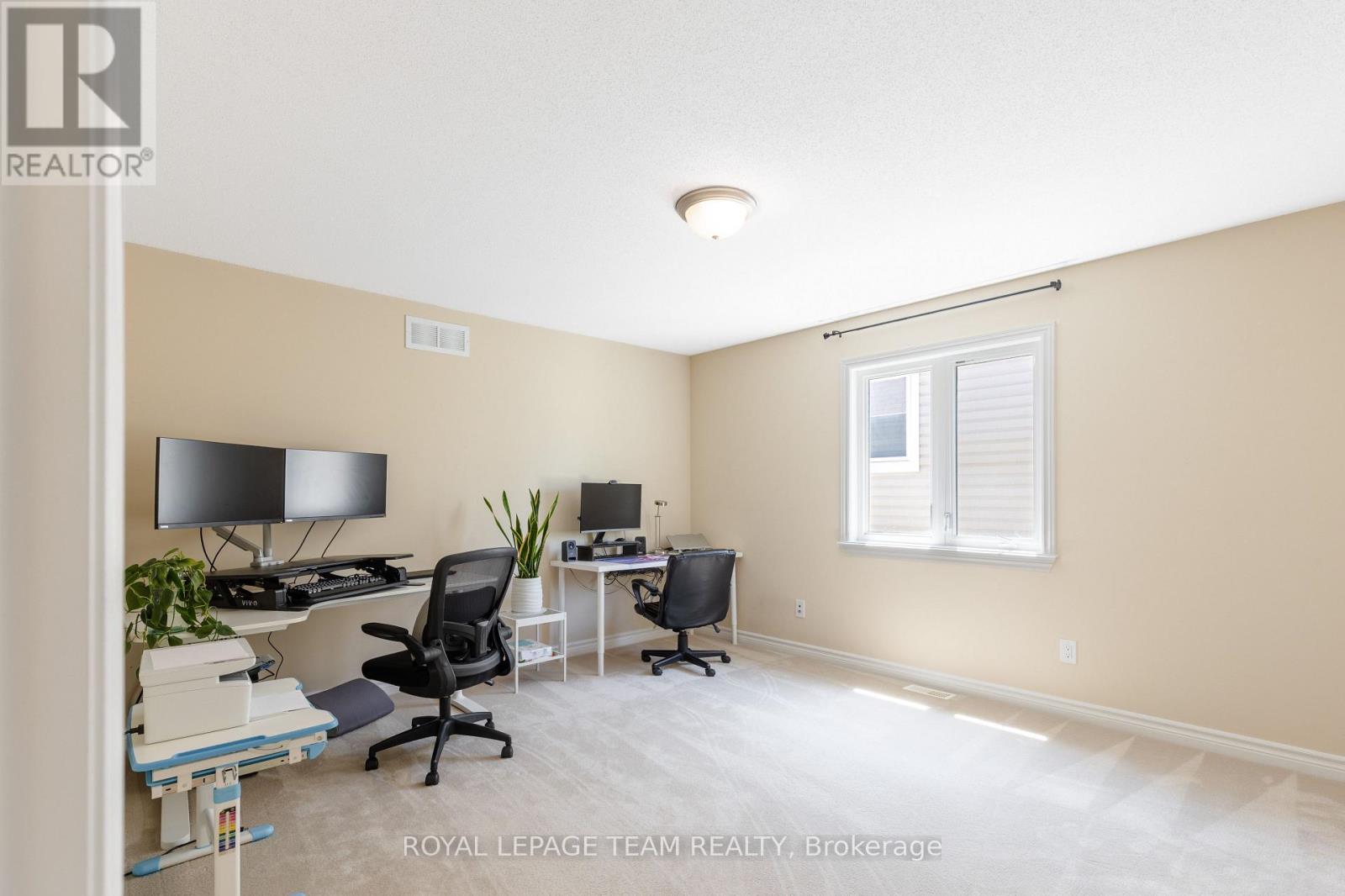 104 PANISSET AVENUE - 36