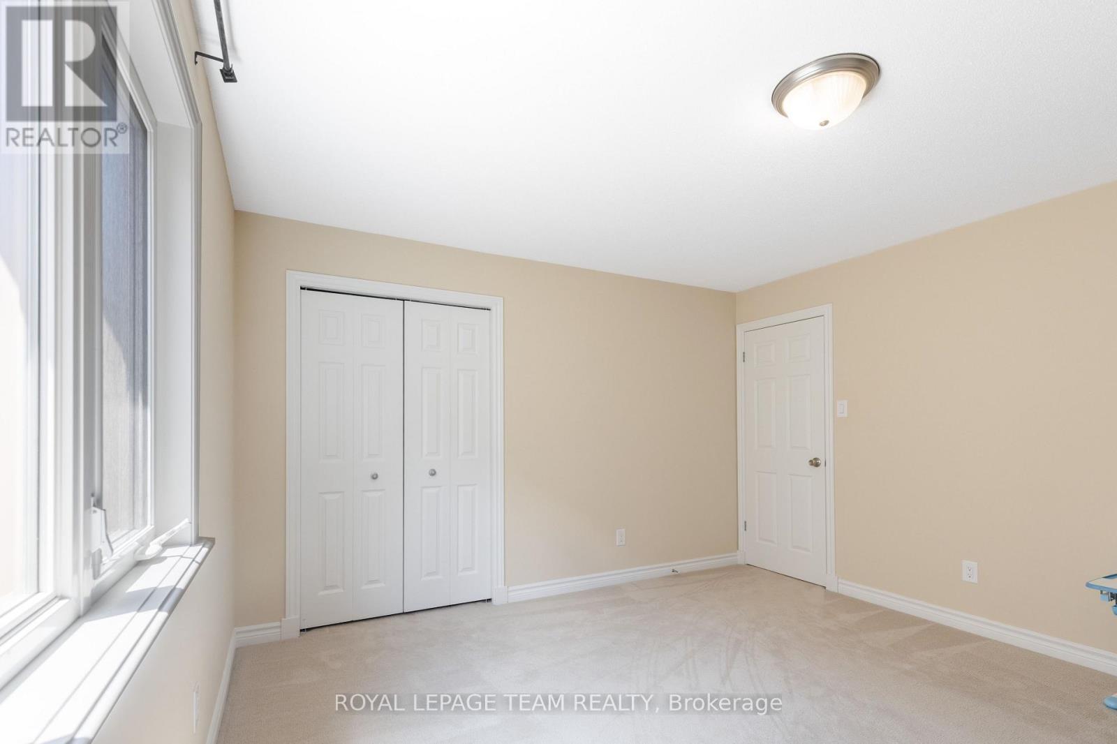104 PANISSET AVENUE - 37