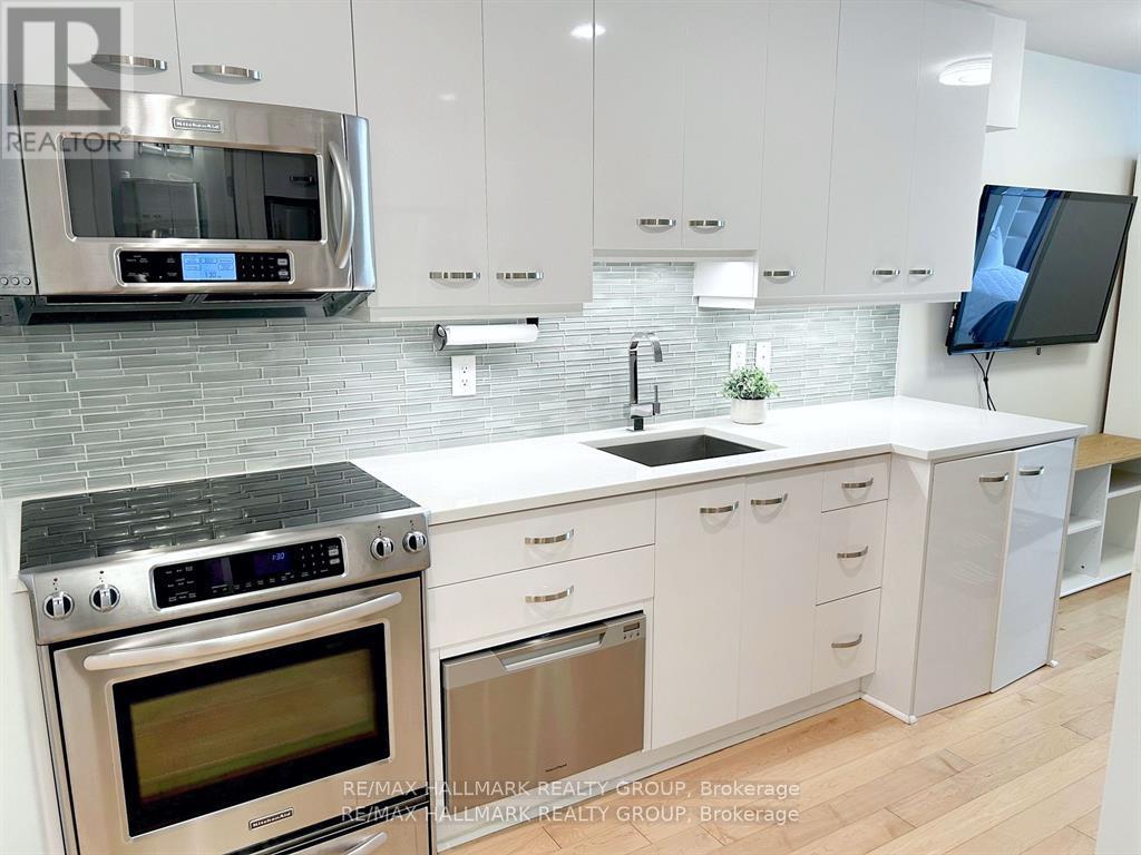 1 Bed, 1 Bath House for Rent in Ottawa – 12 – 202 ST PATRICK STREET, Ottawa – MLS# X13232678 - Image 2