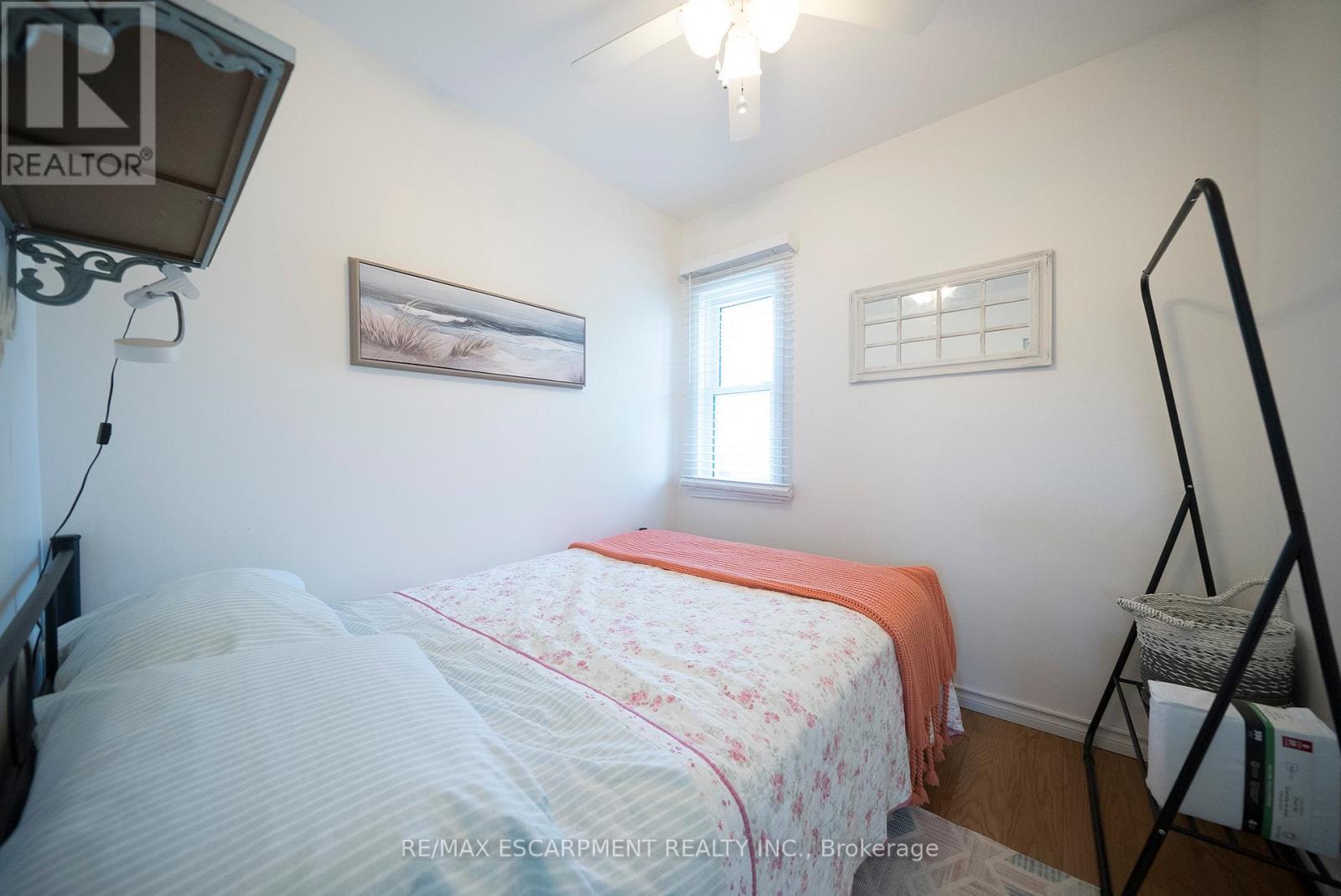 21 FERRIS STREET - 14