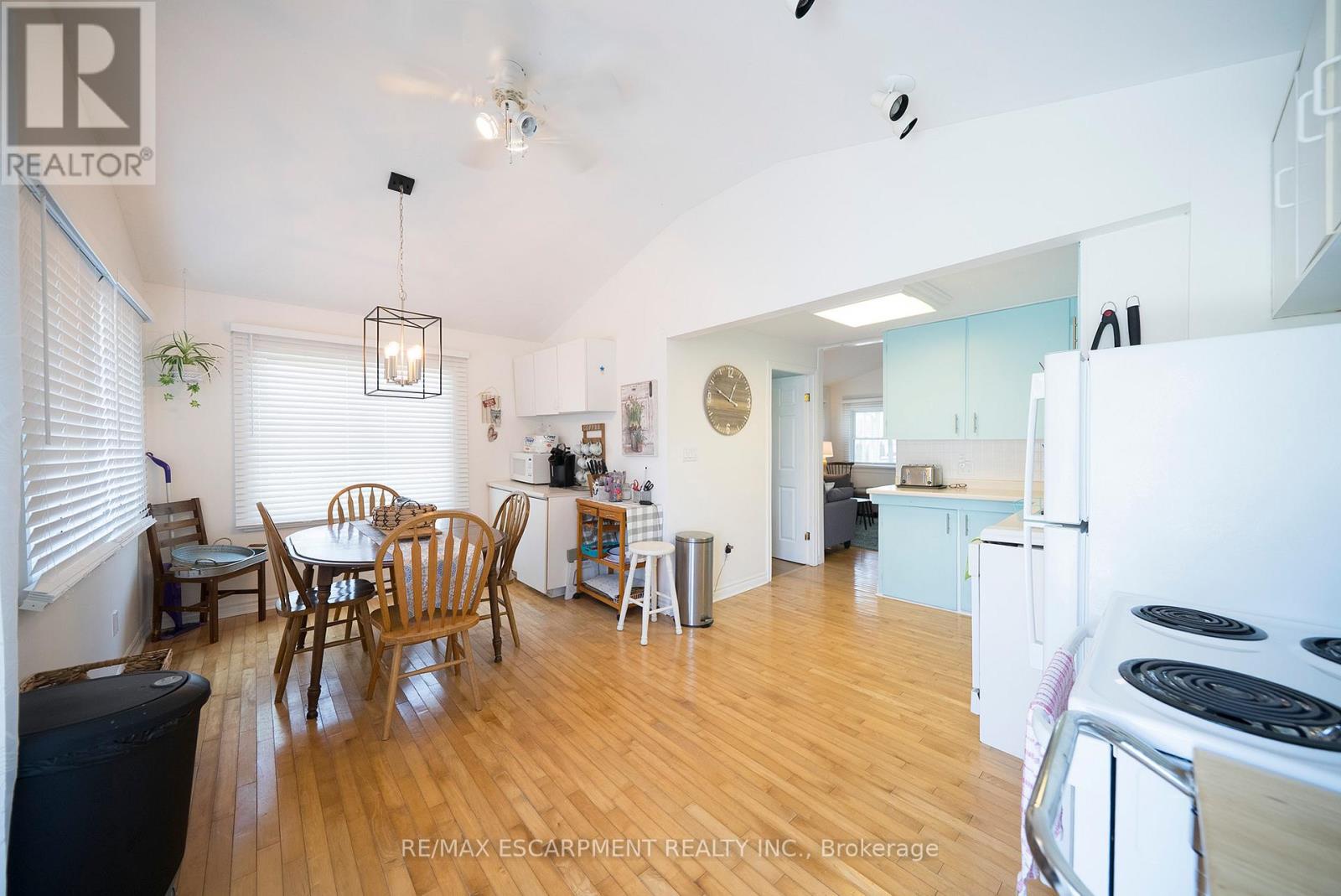 21 FERRIS STREET - 20