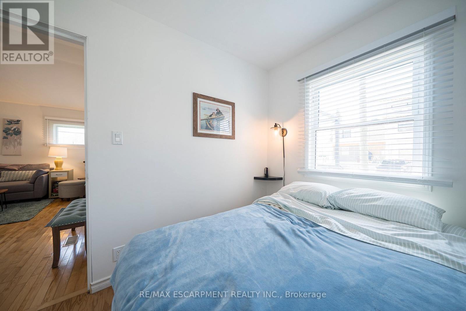 21 FERRIS STREET - 13