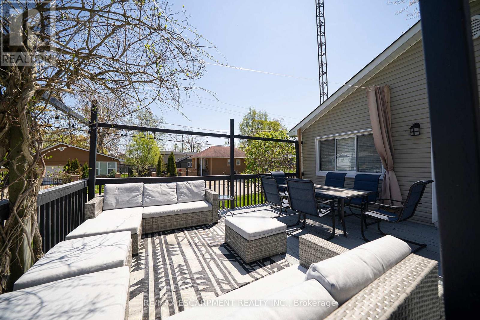 21 FERRIS STREET - 27