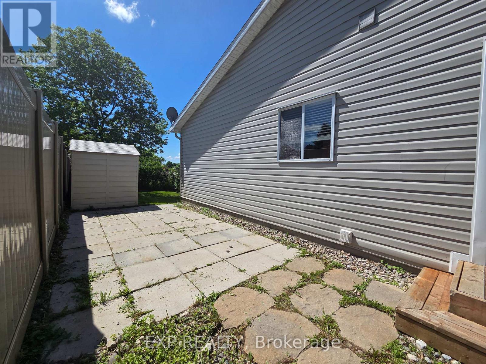 277 GORE STREET - 44