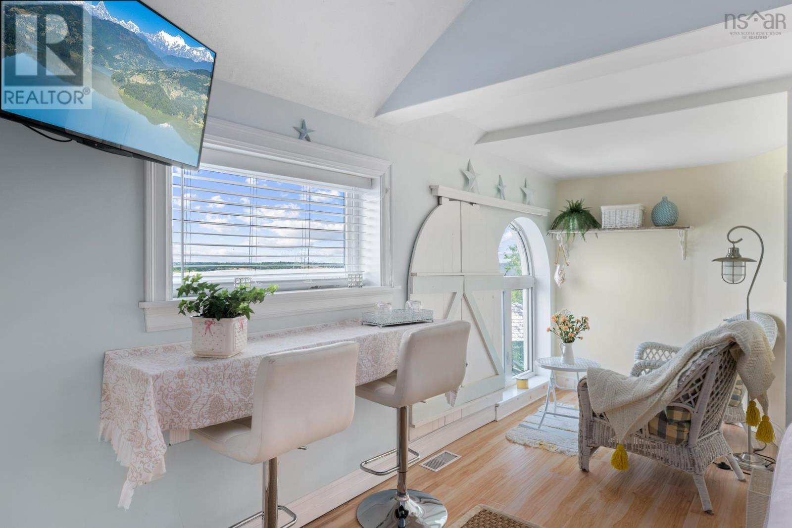 4 York Redoubt Crescent - 23