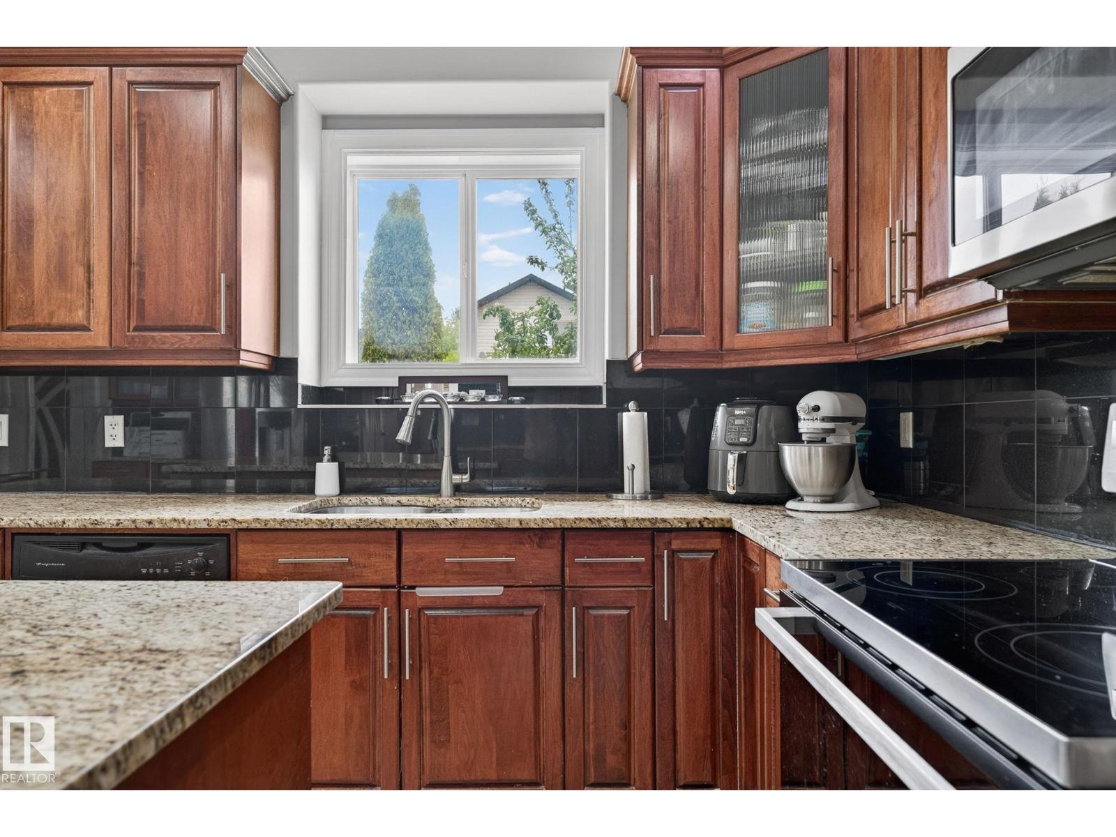 1508 PALMER CL NW - 39