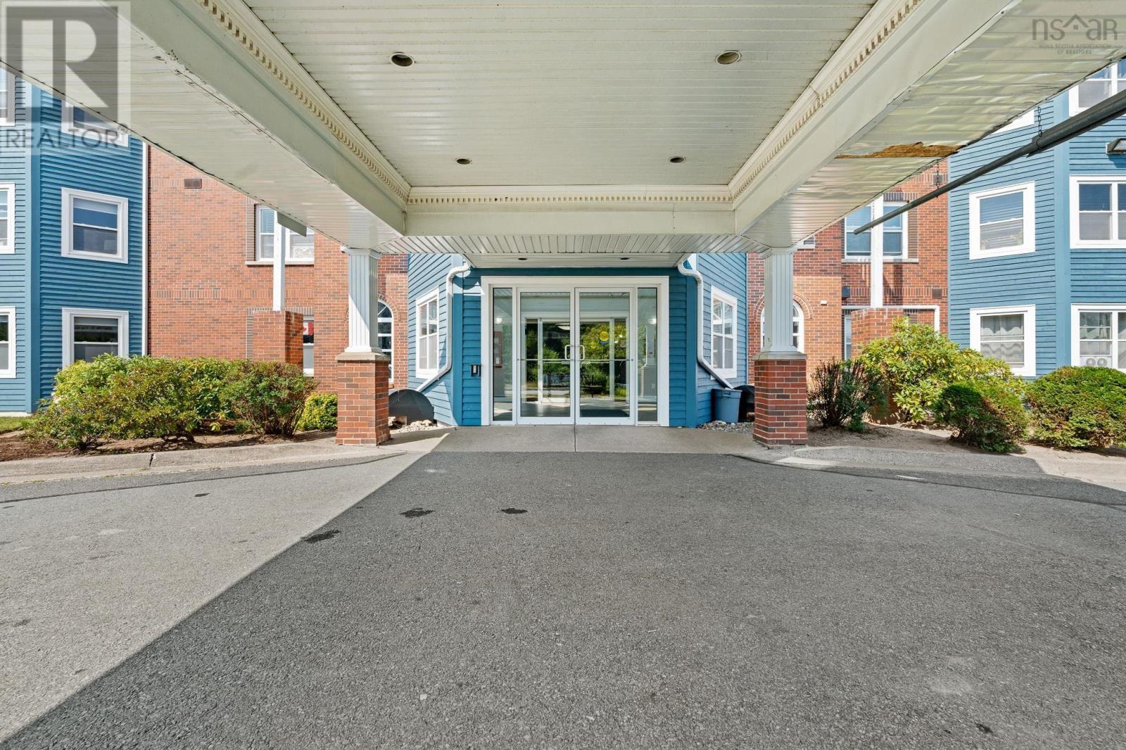 #214 512 Parkland Drive - 2