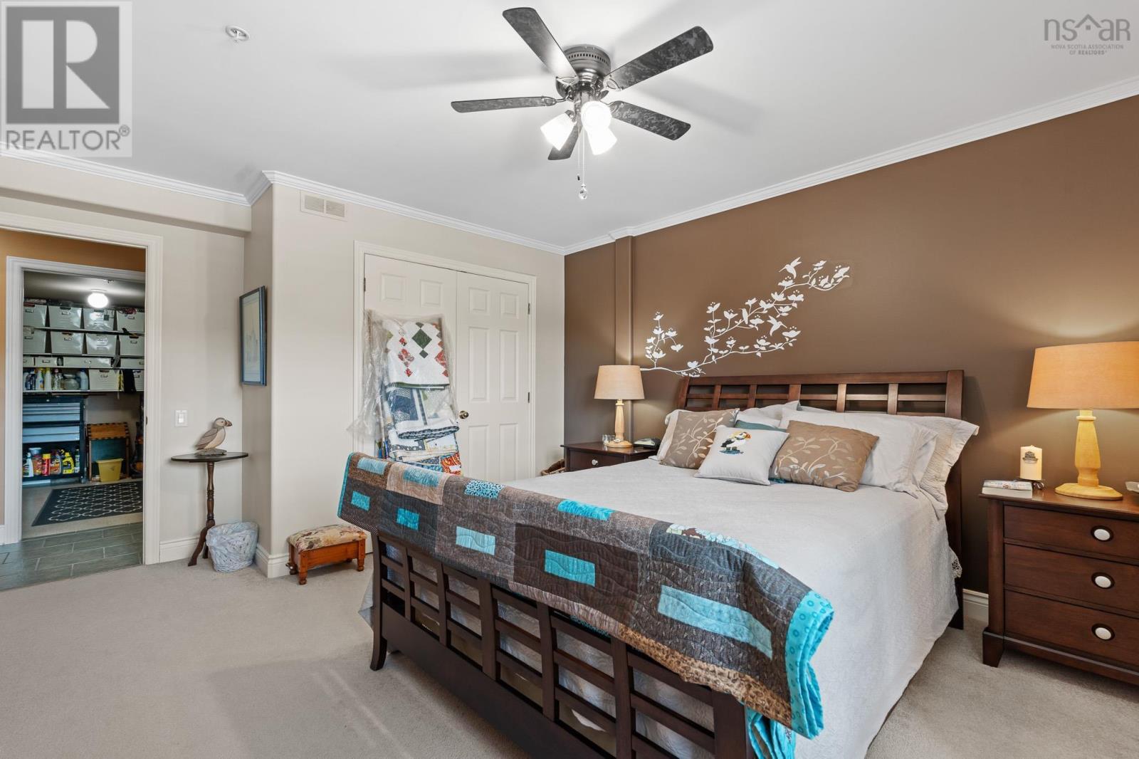 #214 512 Parkland Drive - 23