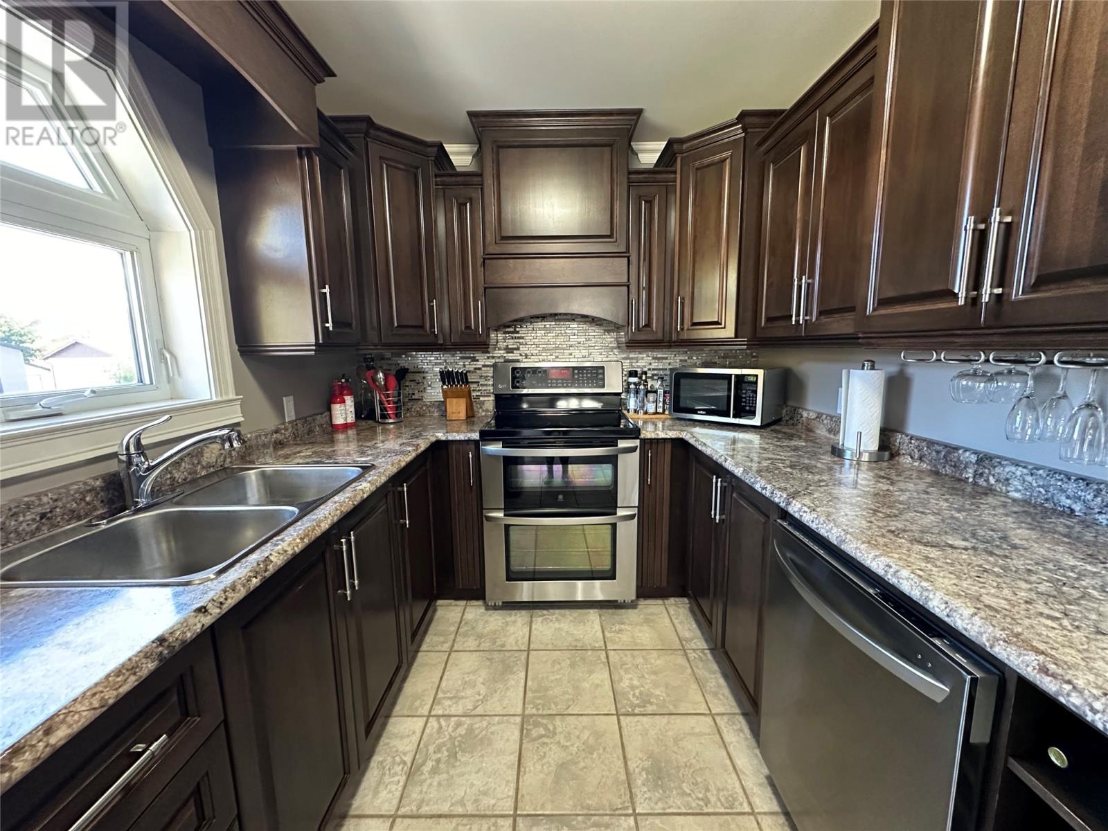 204 Main Street - 16