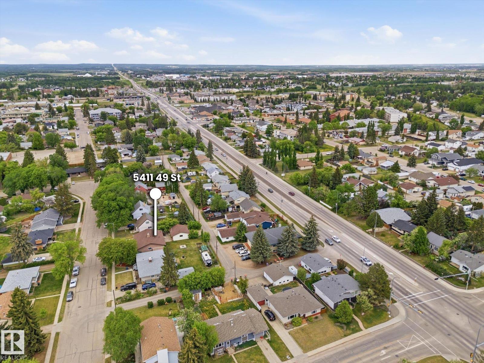 5411 49 ST - 52