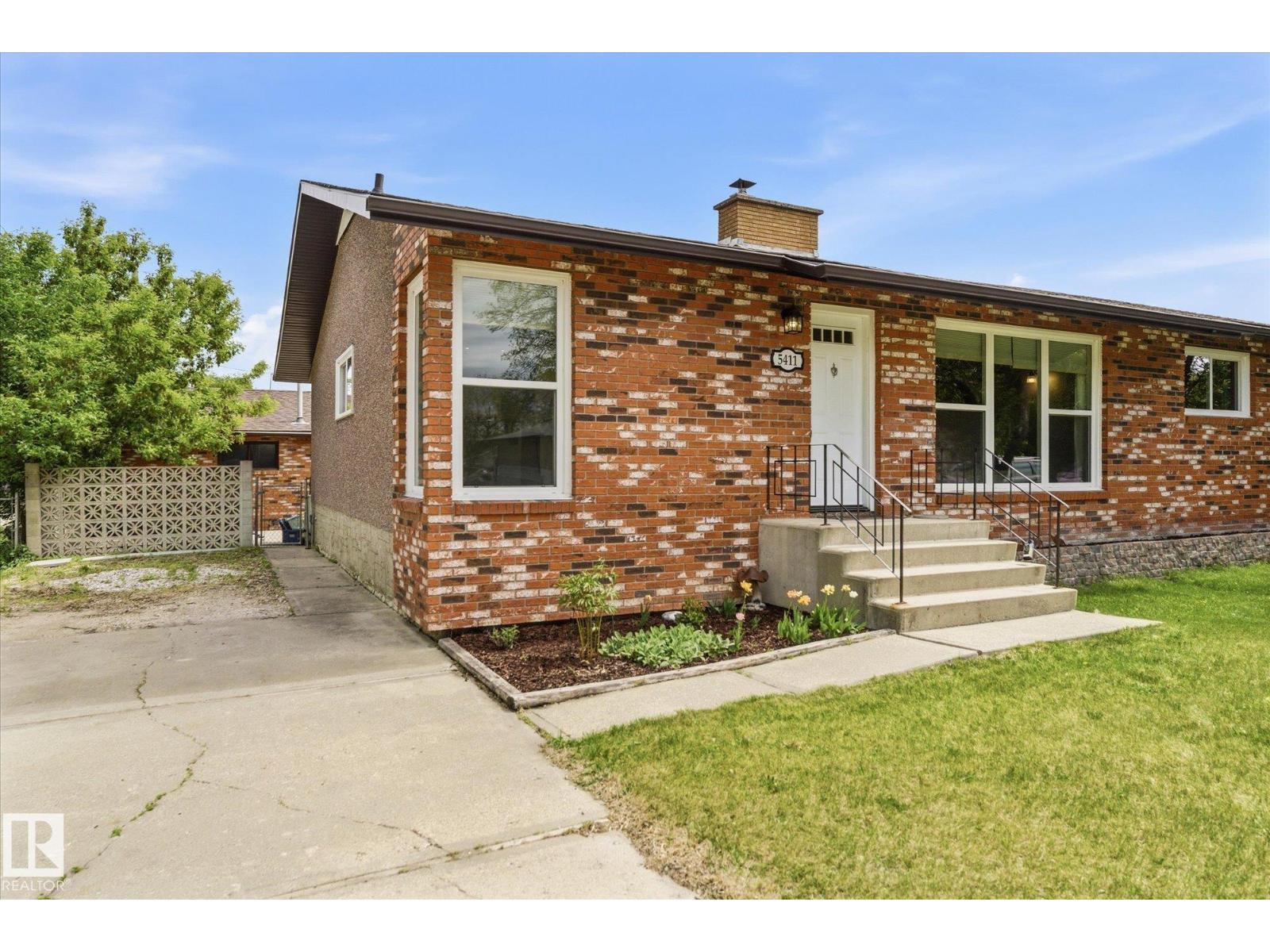 5411 49 ST - 56
