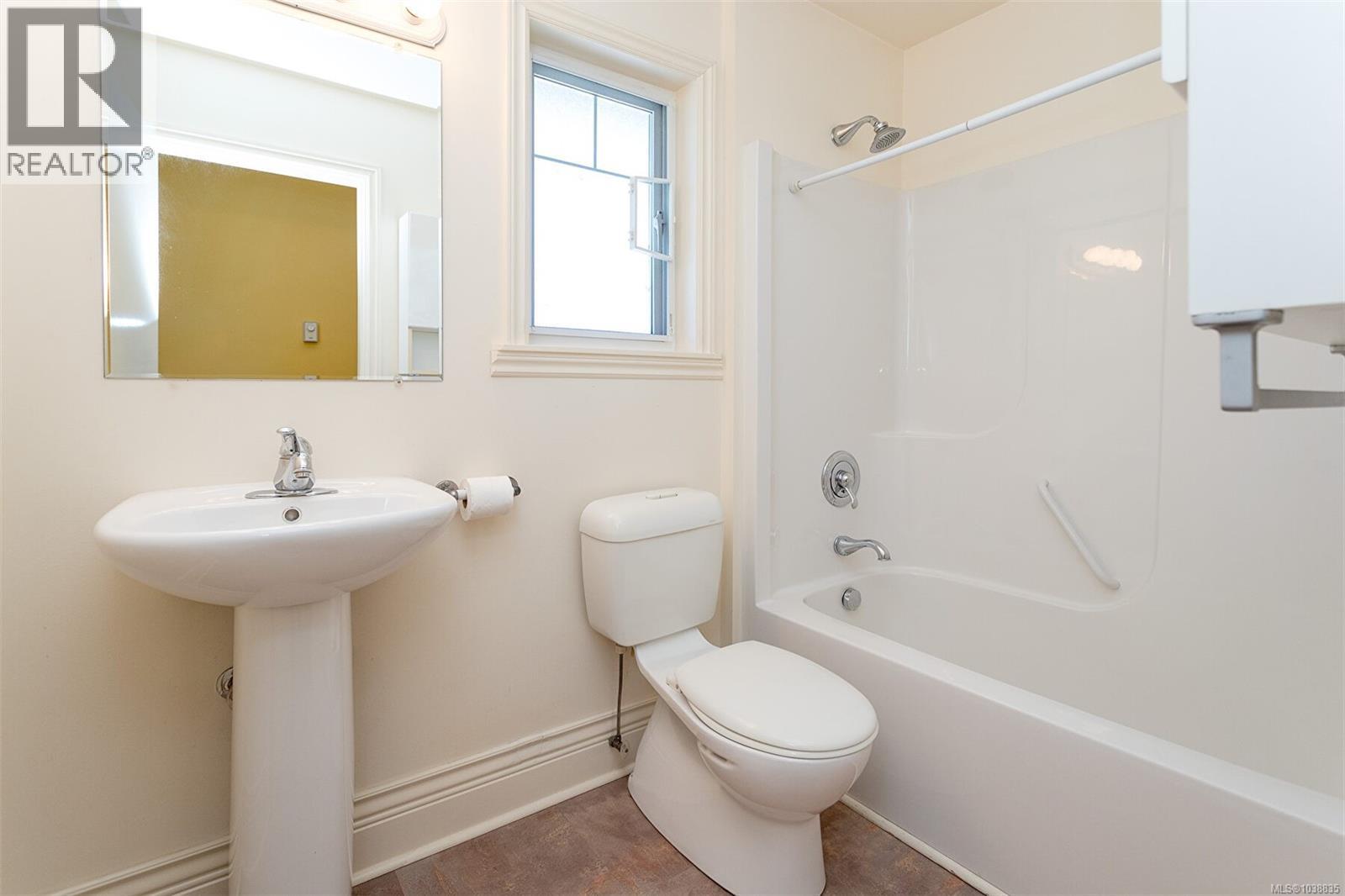 756 Newbury St - 38